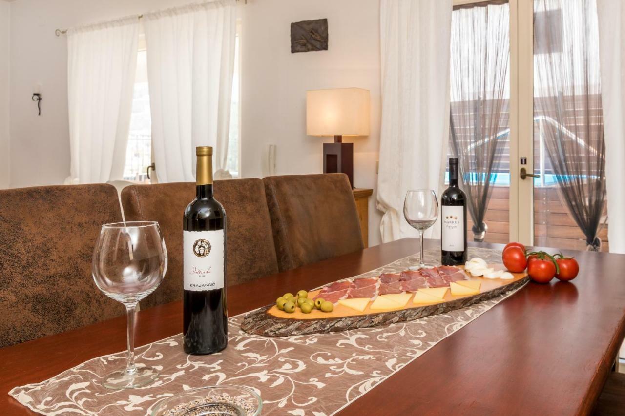 Holiday Home Harmony Žrnovnica Εξωτερικό φωτογραφία